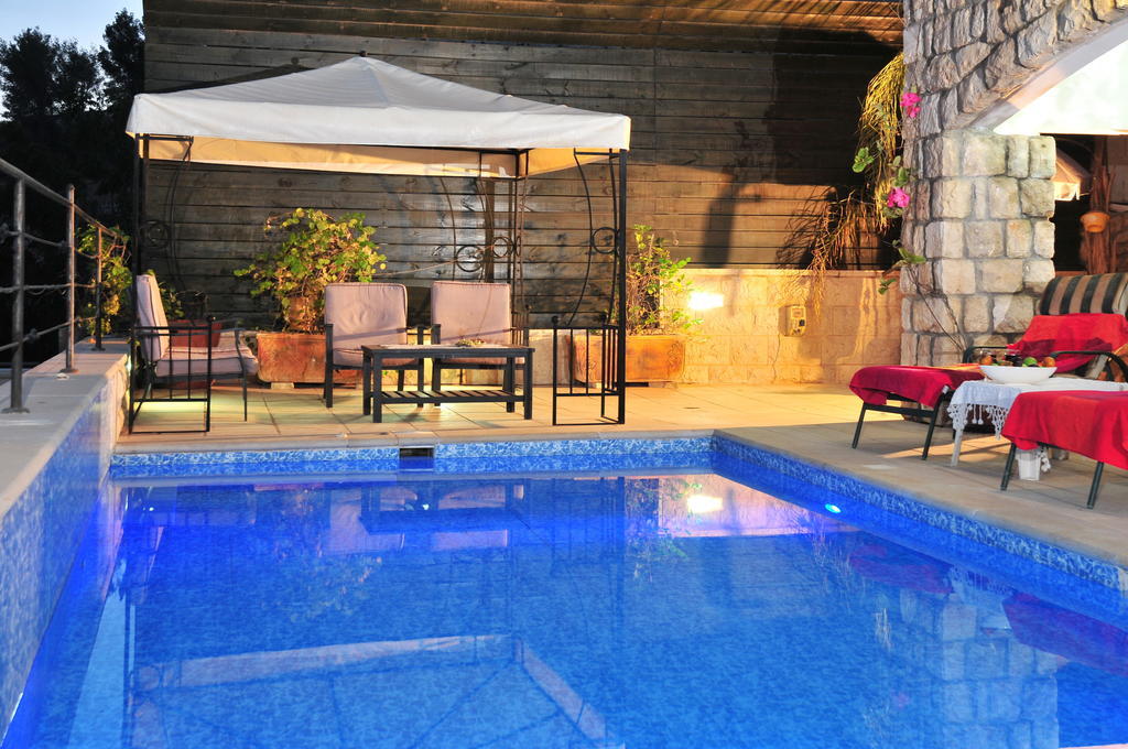 Bikta Banof Apartment Рош Пина Стая снимка